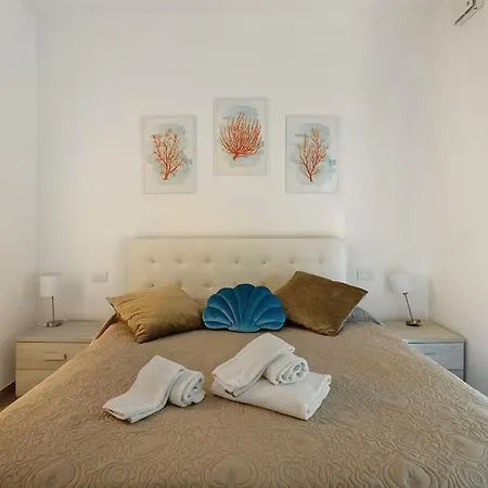 50 M From The Sea And Private Parking Marina di Pietrasanta