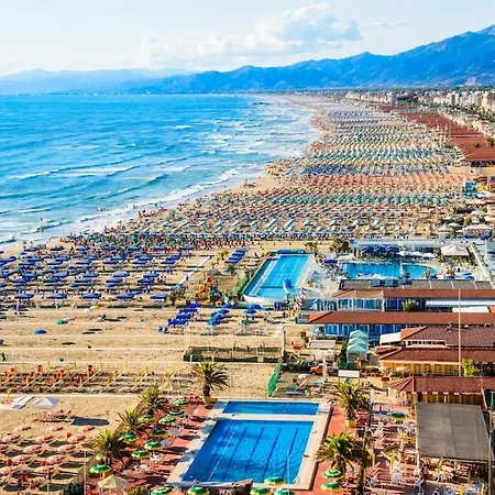 50 M From The Sea And Private Parking Lejlighed *
