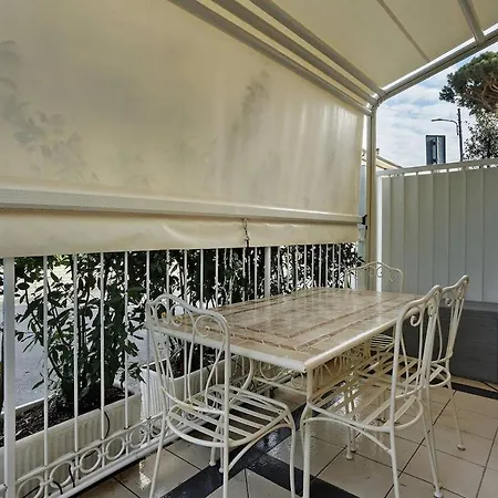 Lejlighed 50 M From The Sea And Private Parking