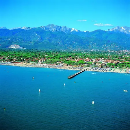 50 M From The Sea And Private Parking Lejlighed