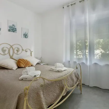 Carducci 213 Marina di Pietrasanta