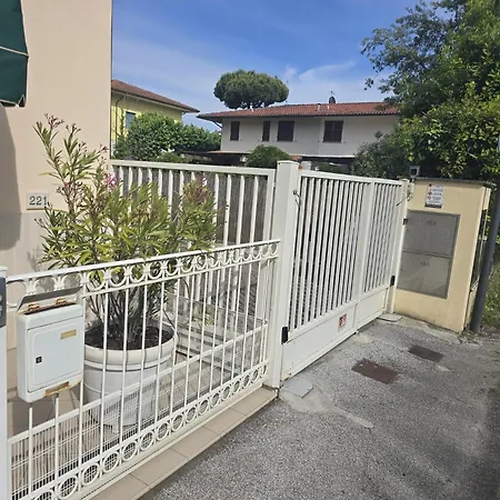 Carducci 213 Apartament Marina di Pietrasanta